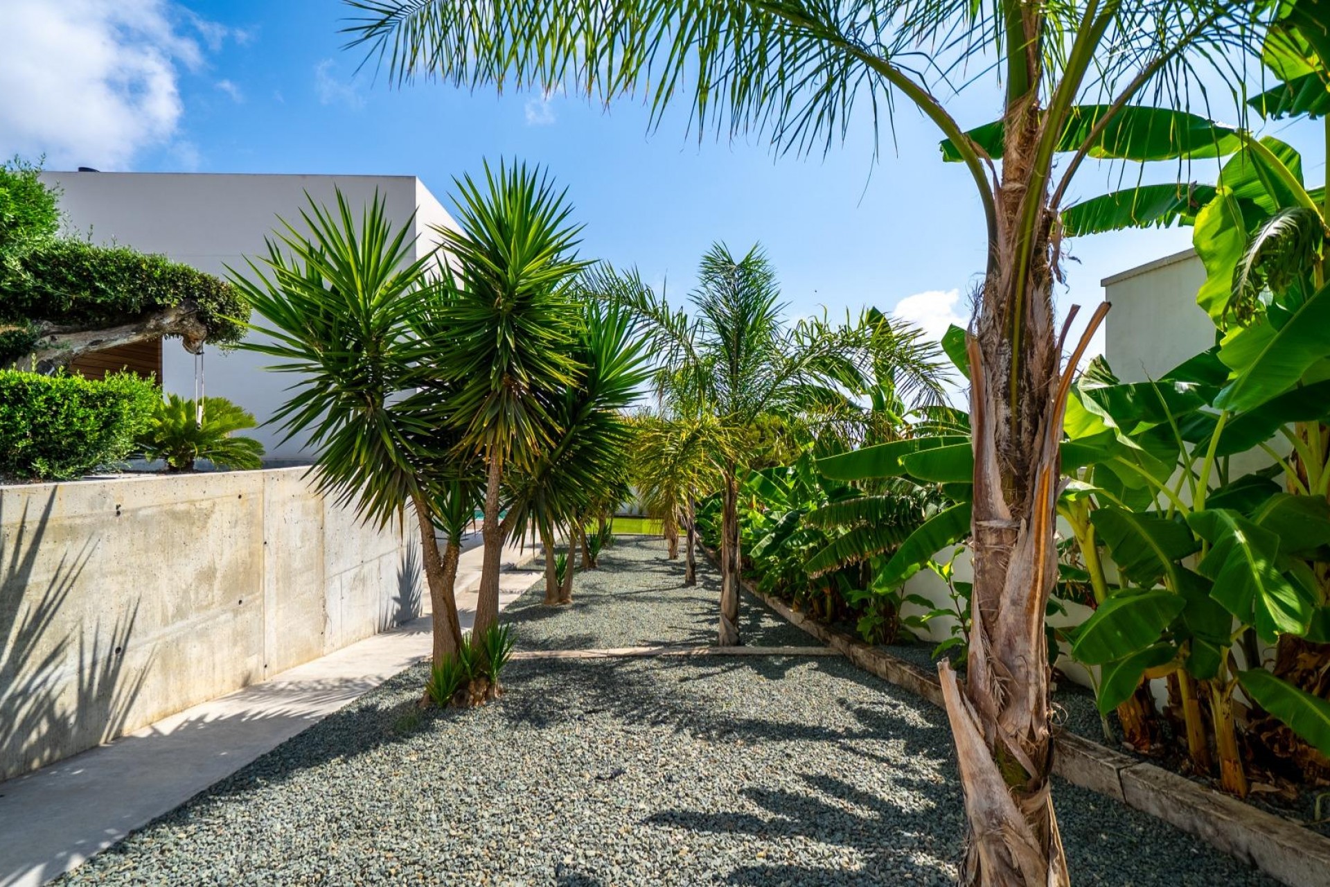 Sale - Villa -
Alicante - Vistahermosa