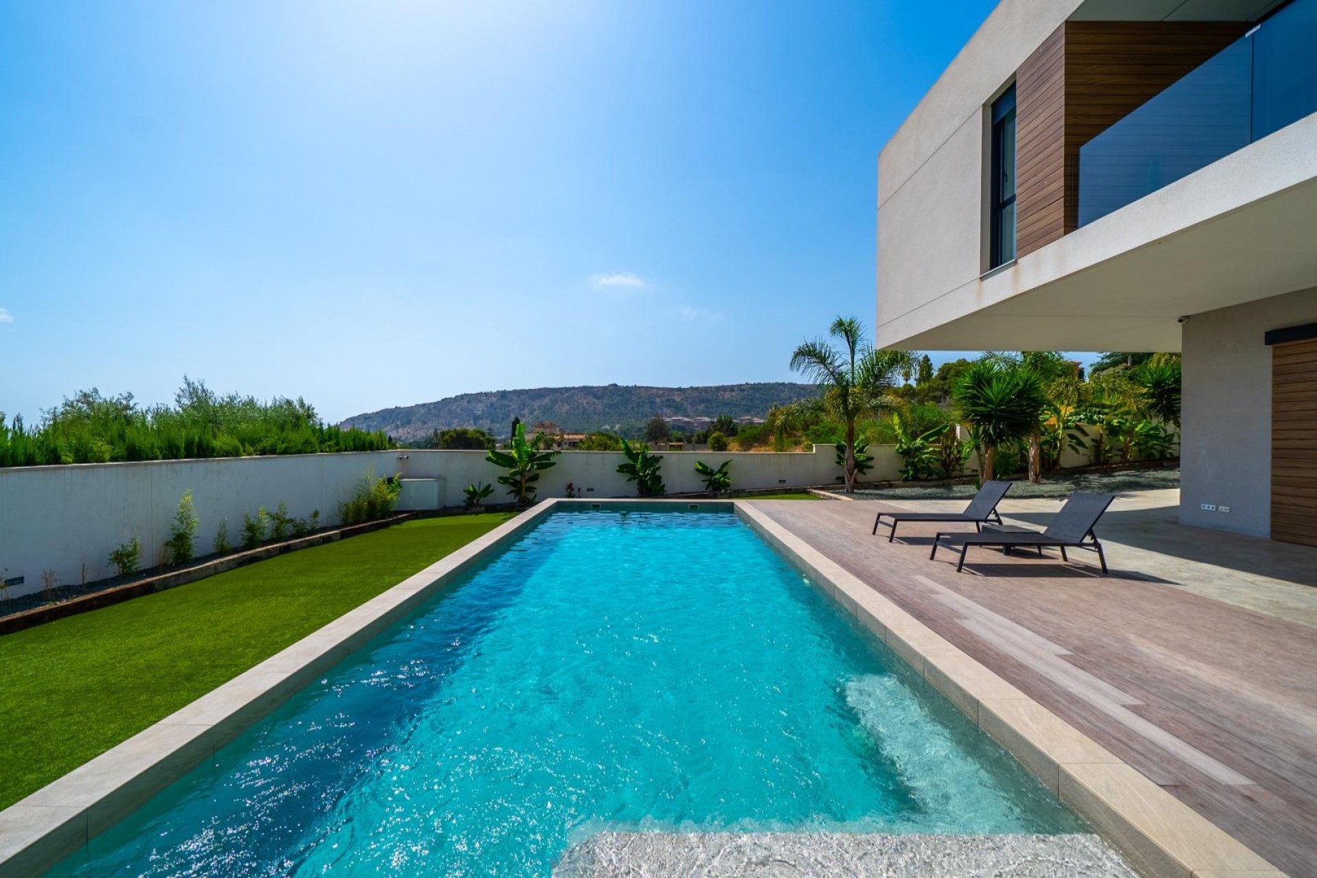 Sale - Villa -
Alicante - Vistahermosa