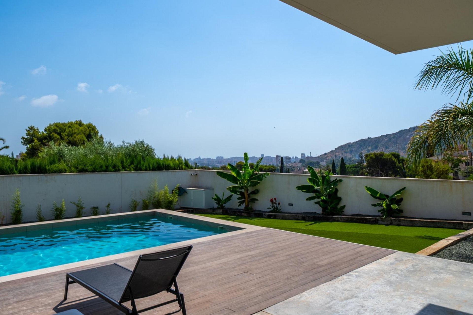 Sale - Villa -
Alicante - Vistahermosa