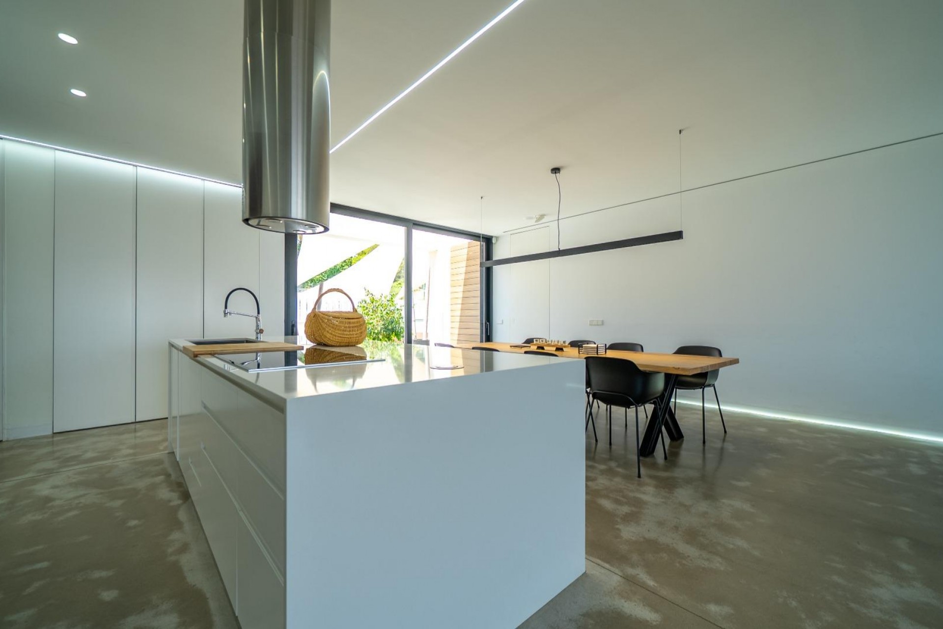 Sale - Villa -
Alicante - Vistahermosa