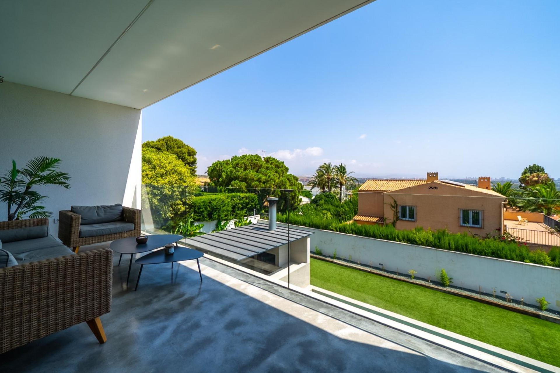 Sale - Villa -
Alicante - Vistahermosa