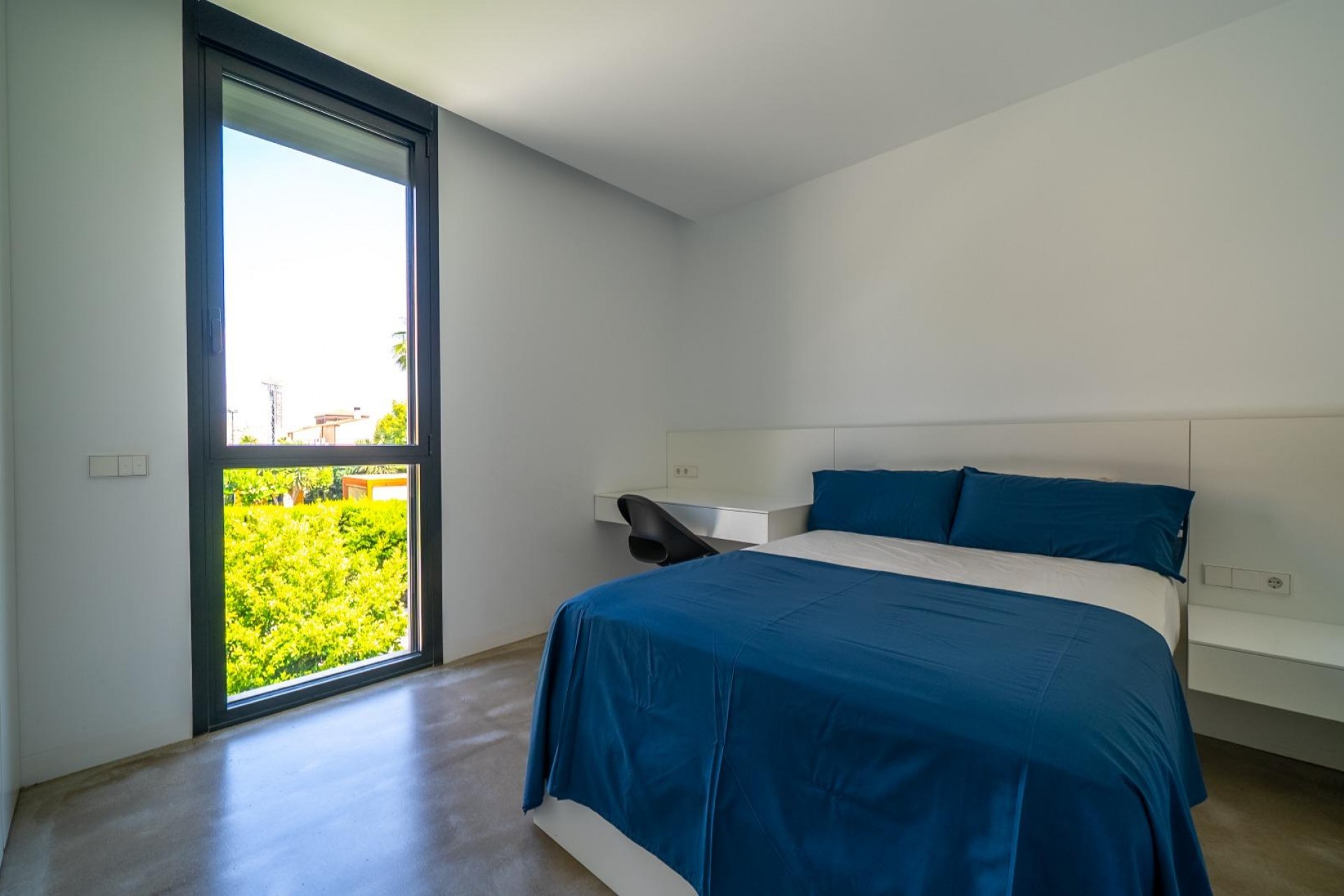 Sale - Villa -
Alicante - Vistahermosa