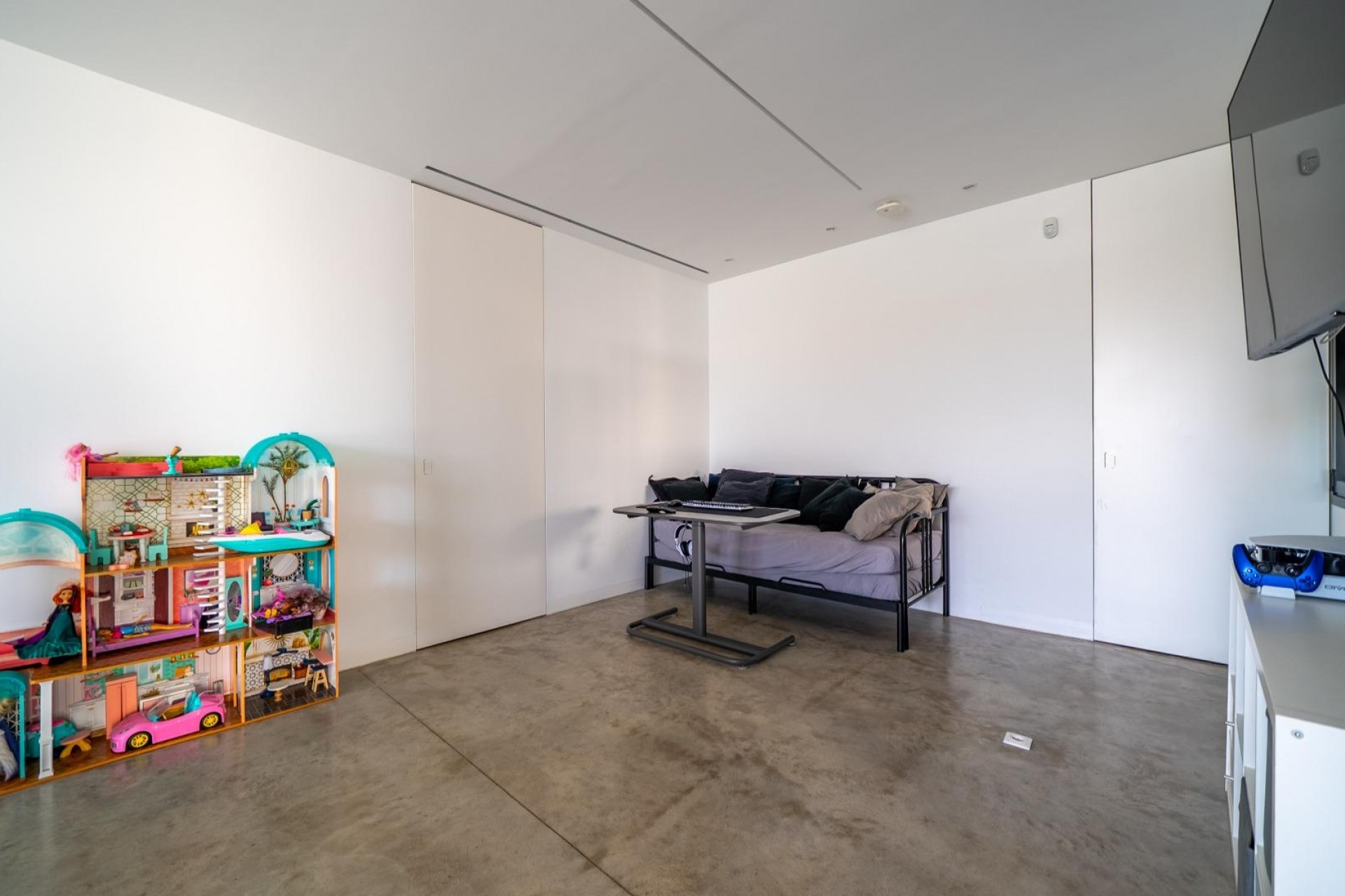 Sale - Villa -
Alicante - Vistahermosa
