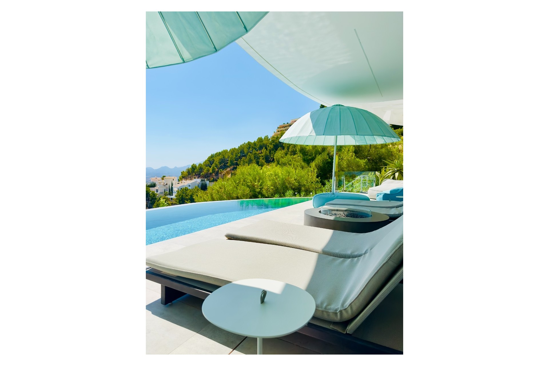 Sale - Villa -
Altea