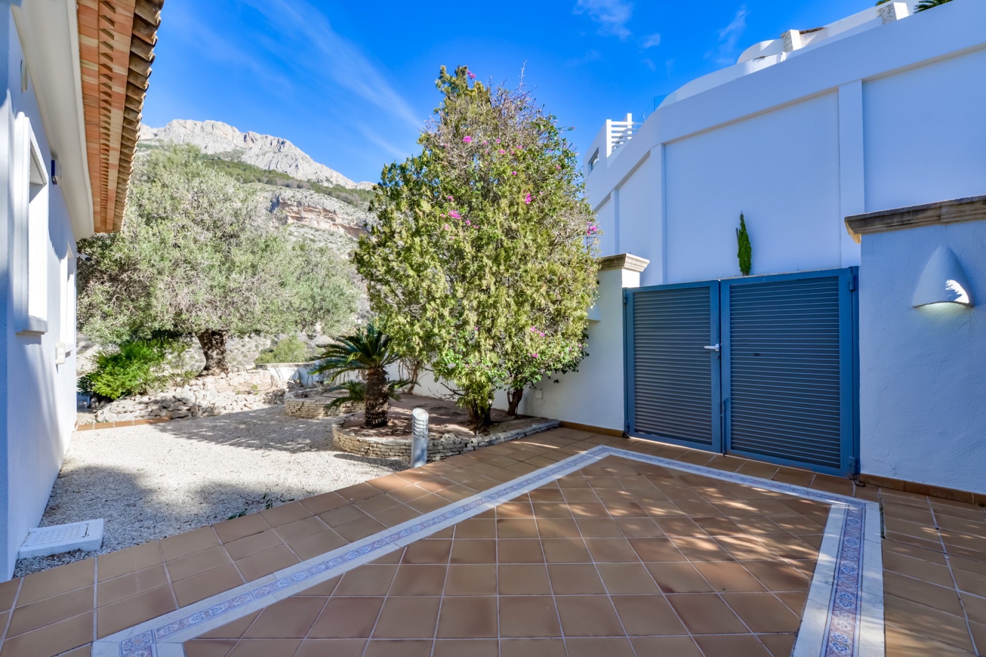 Sale - Villa -
Altea
