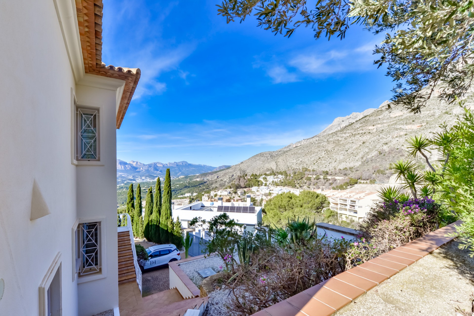 Sale - Villa -
Altea