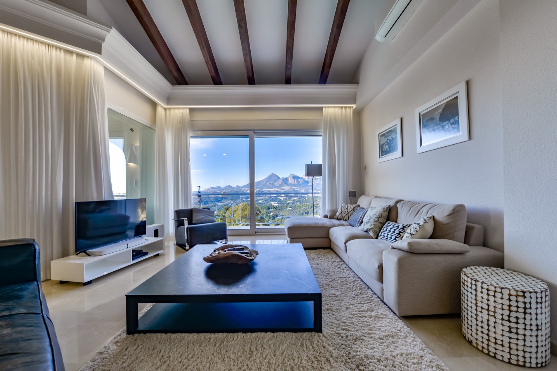 Sale - Villa -
Altea