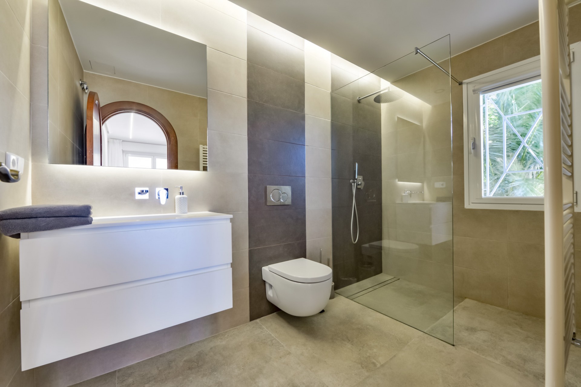 Sale - Villa -
Altea