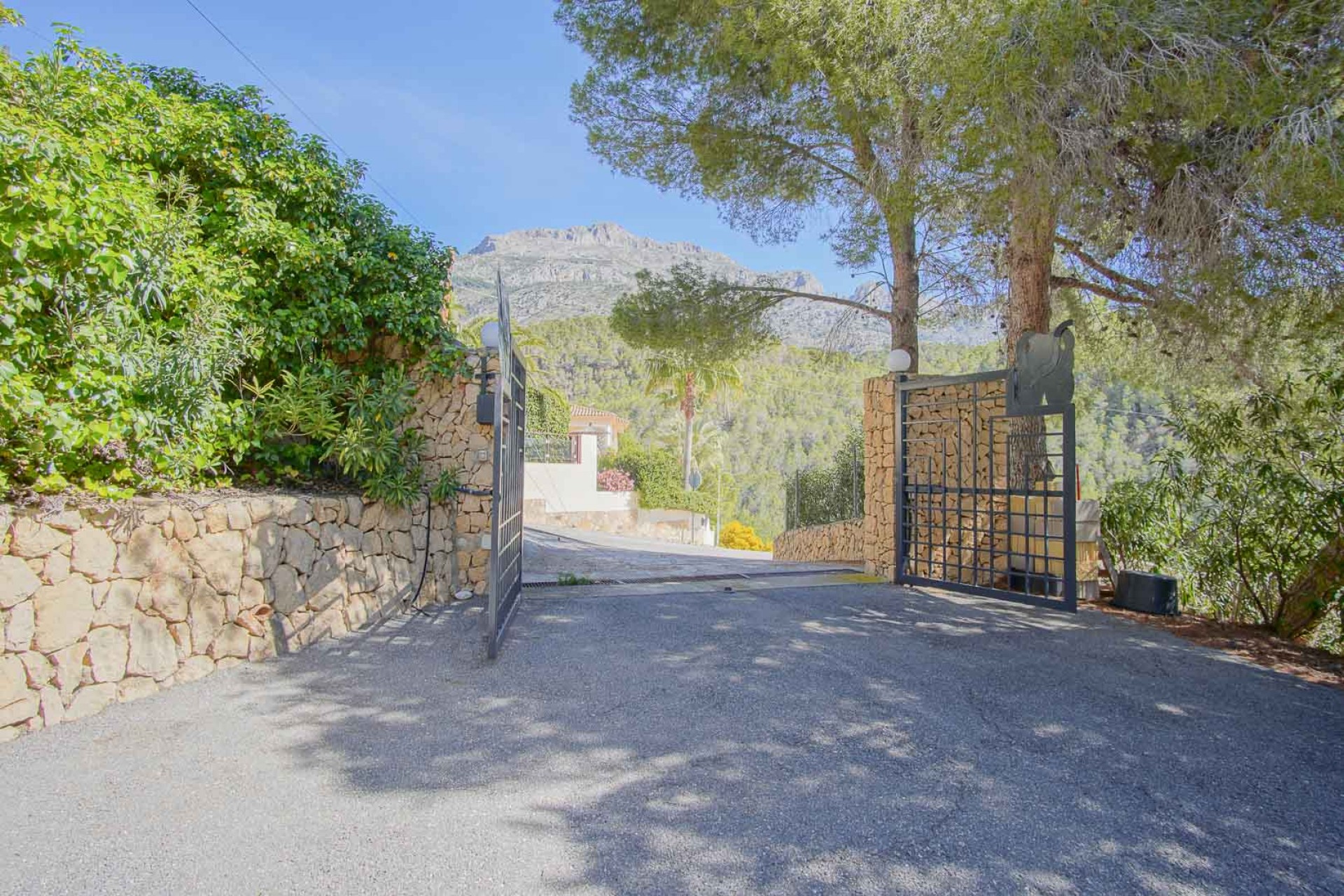 Sale - Villa -
Altea