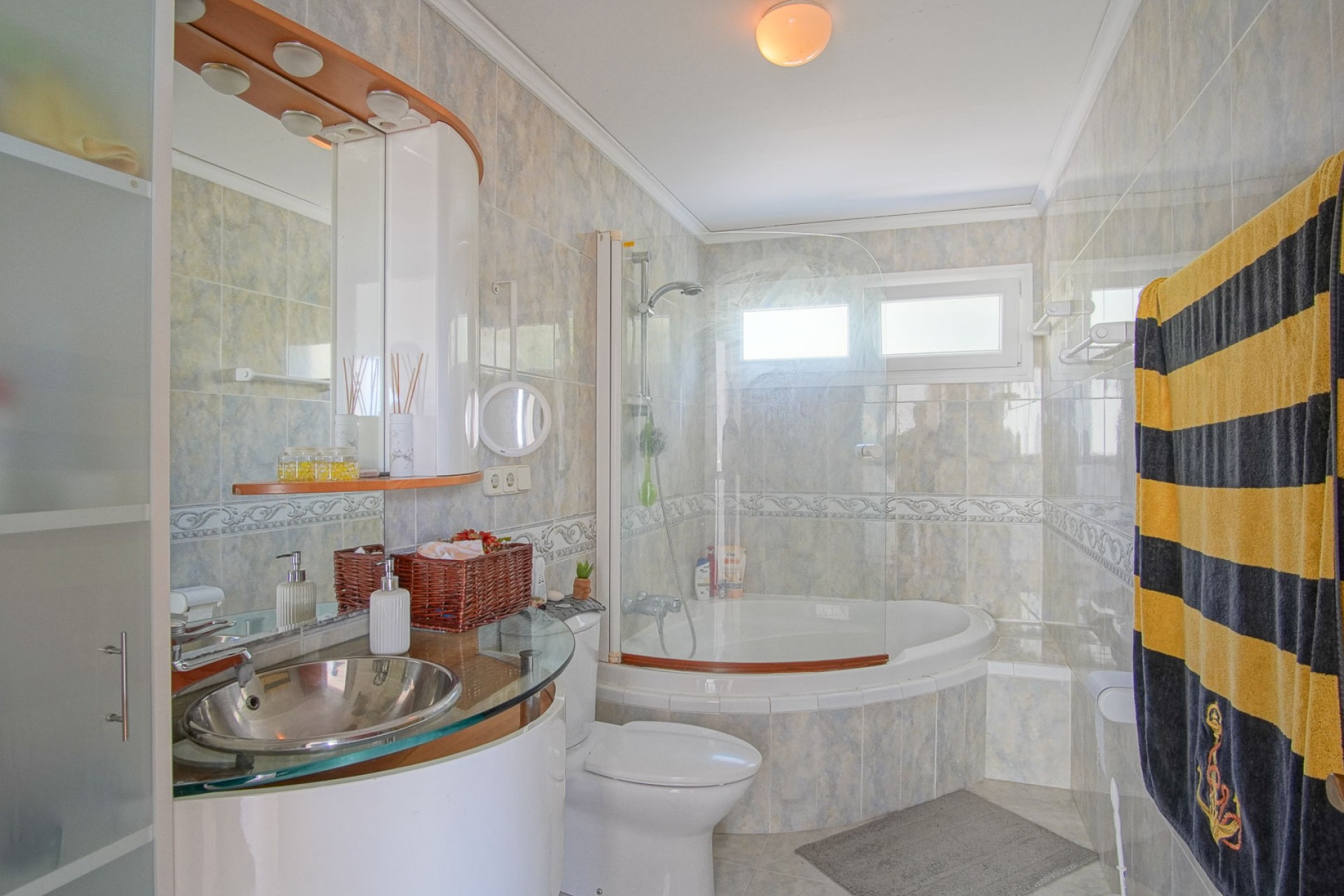 Sale - Villa -
Altea