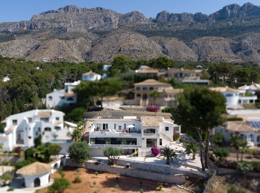 Sale - Villa -
Altea