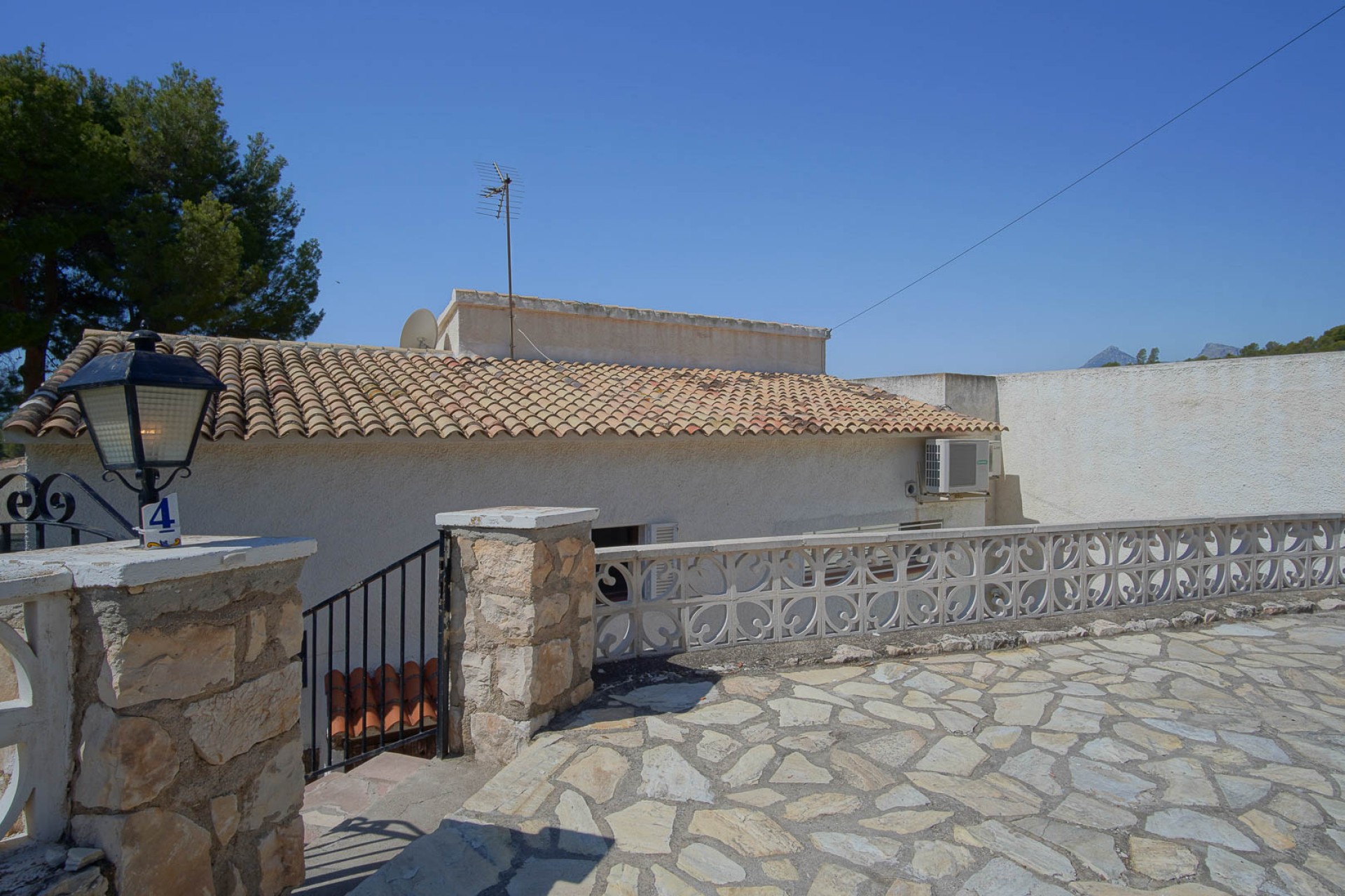 Sale - Villa -
Altea