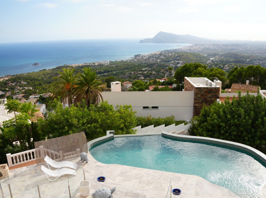 Sale - Villa -
Altea