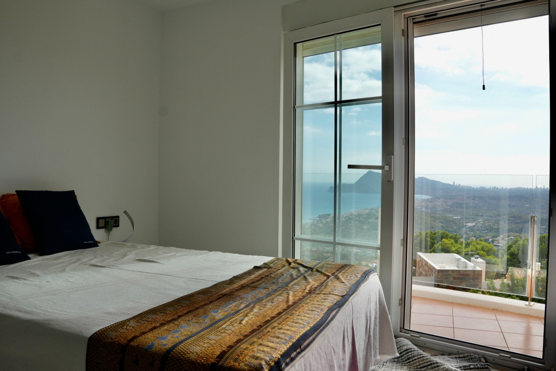 Sale - Villa -
Altea