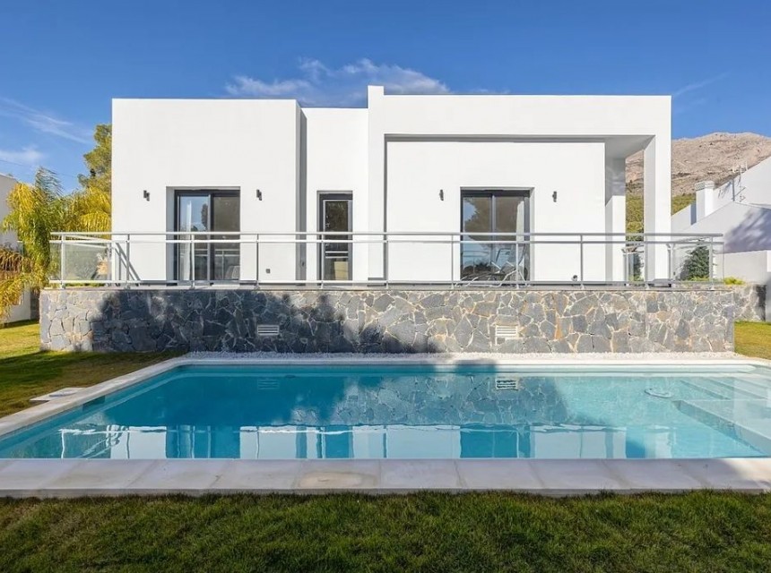 Sale - Villa -
Altea
