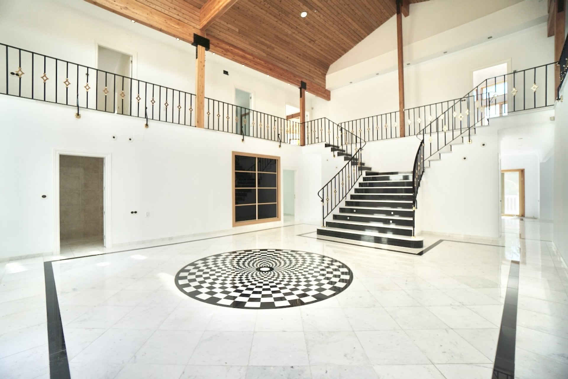 Sale - Villa -
Benhavis - El Paraiso Alto