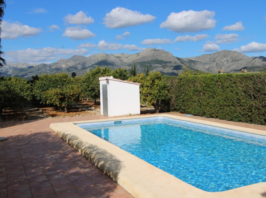 Sale - Villa -
Benidoleig