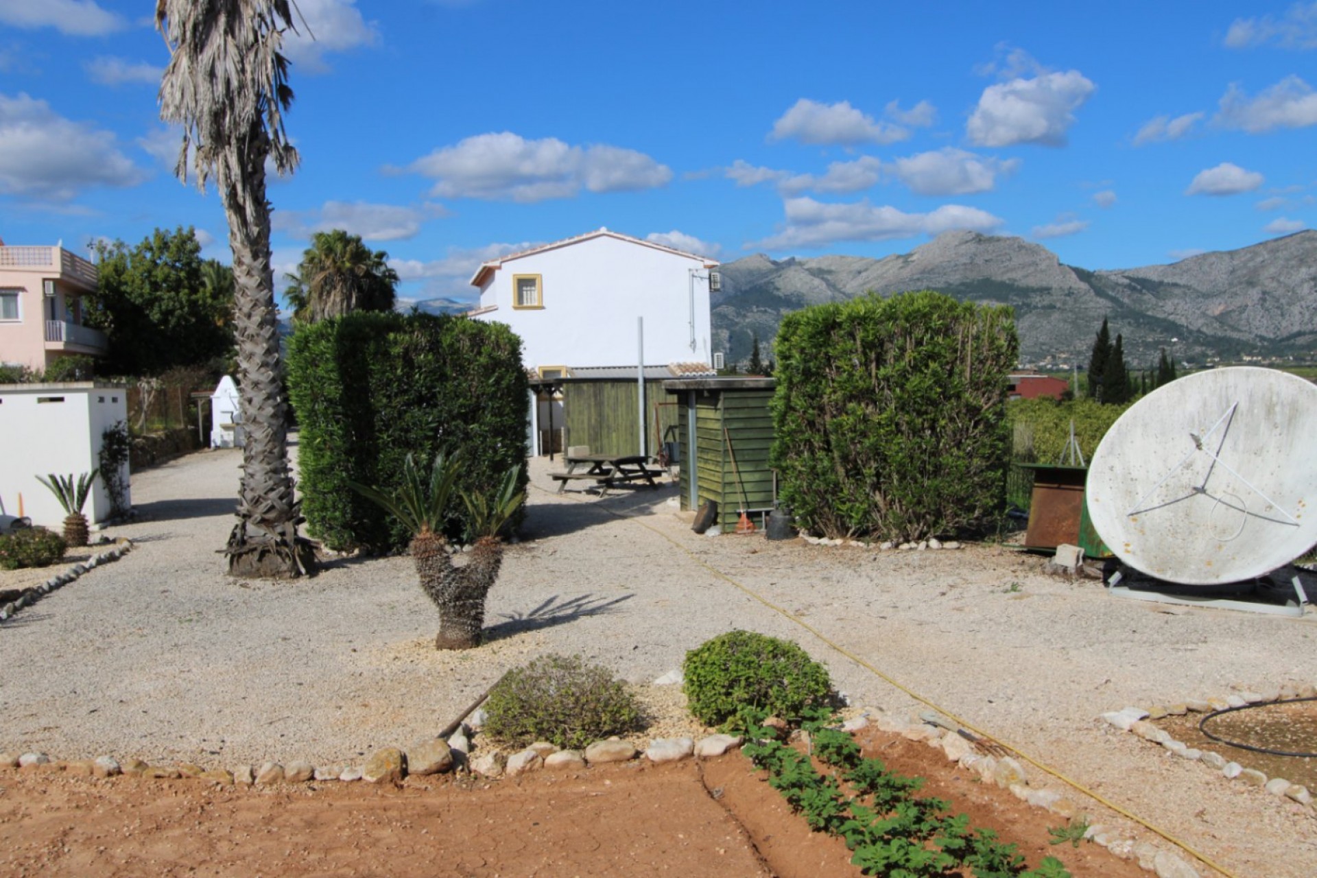 Sale - Villa -
Benidoleig