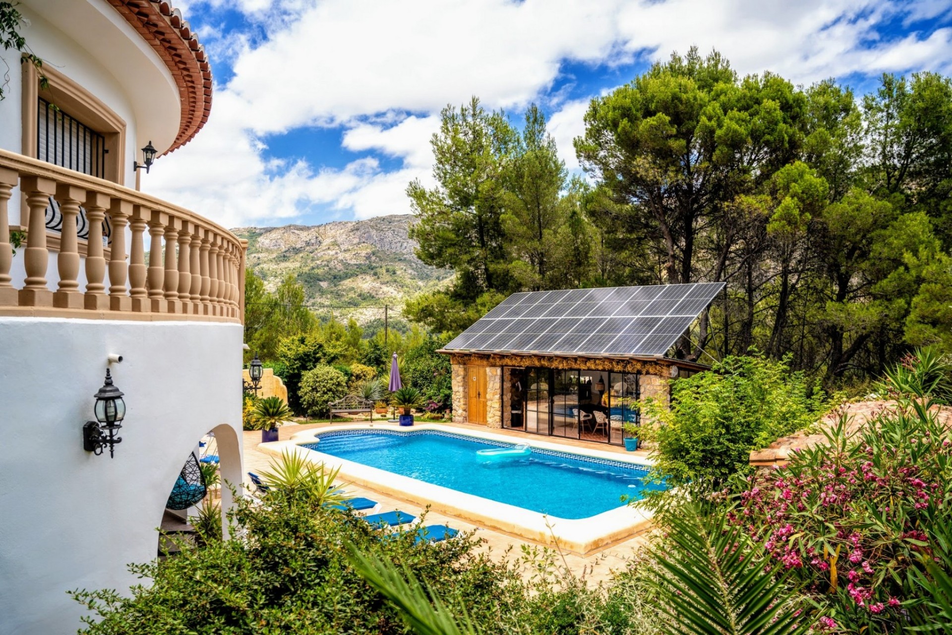 Sale - Villa -
Benigembla