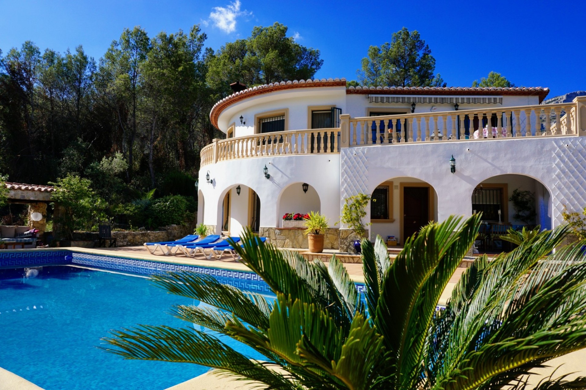 Sale - Villa -
Benigembla