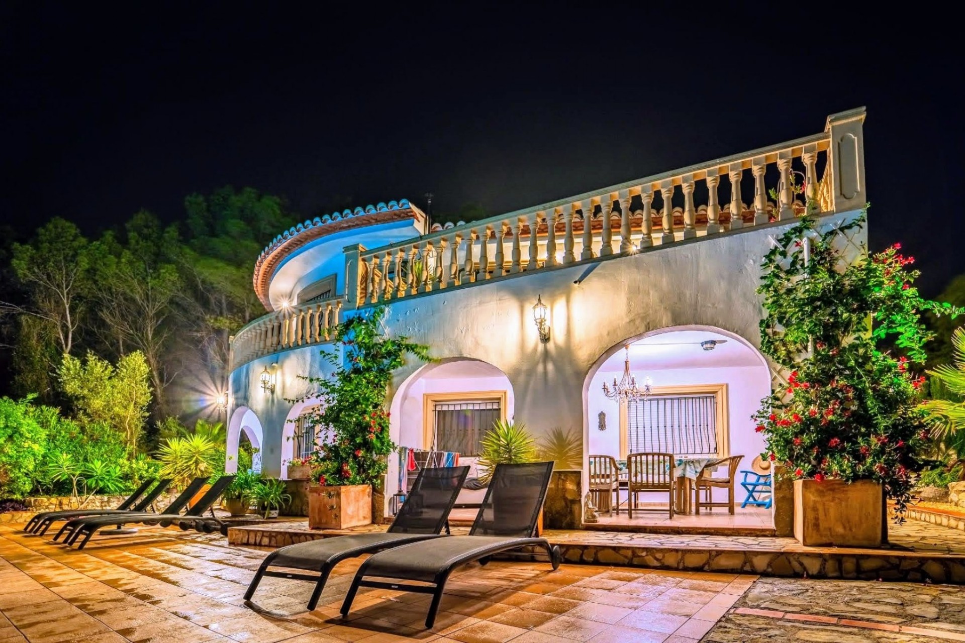 Sale - Villa -
Benigembla