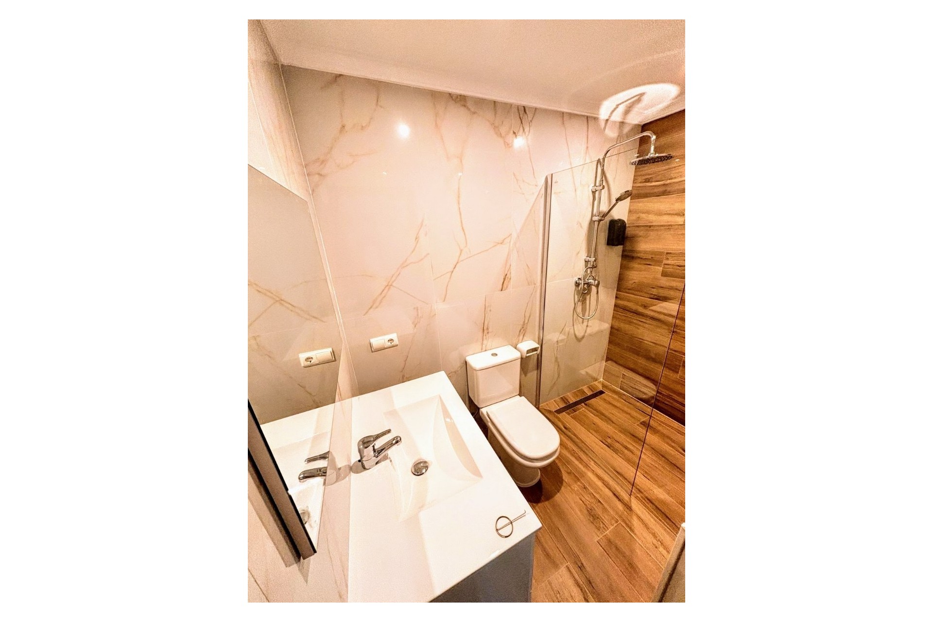 Sale - Villa -
Benigembla