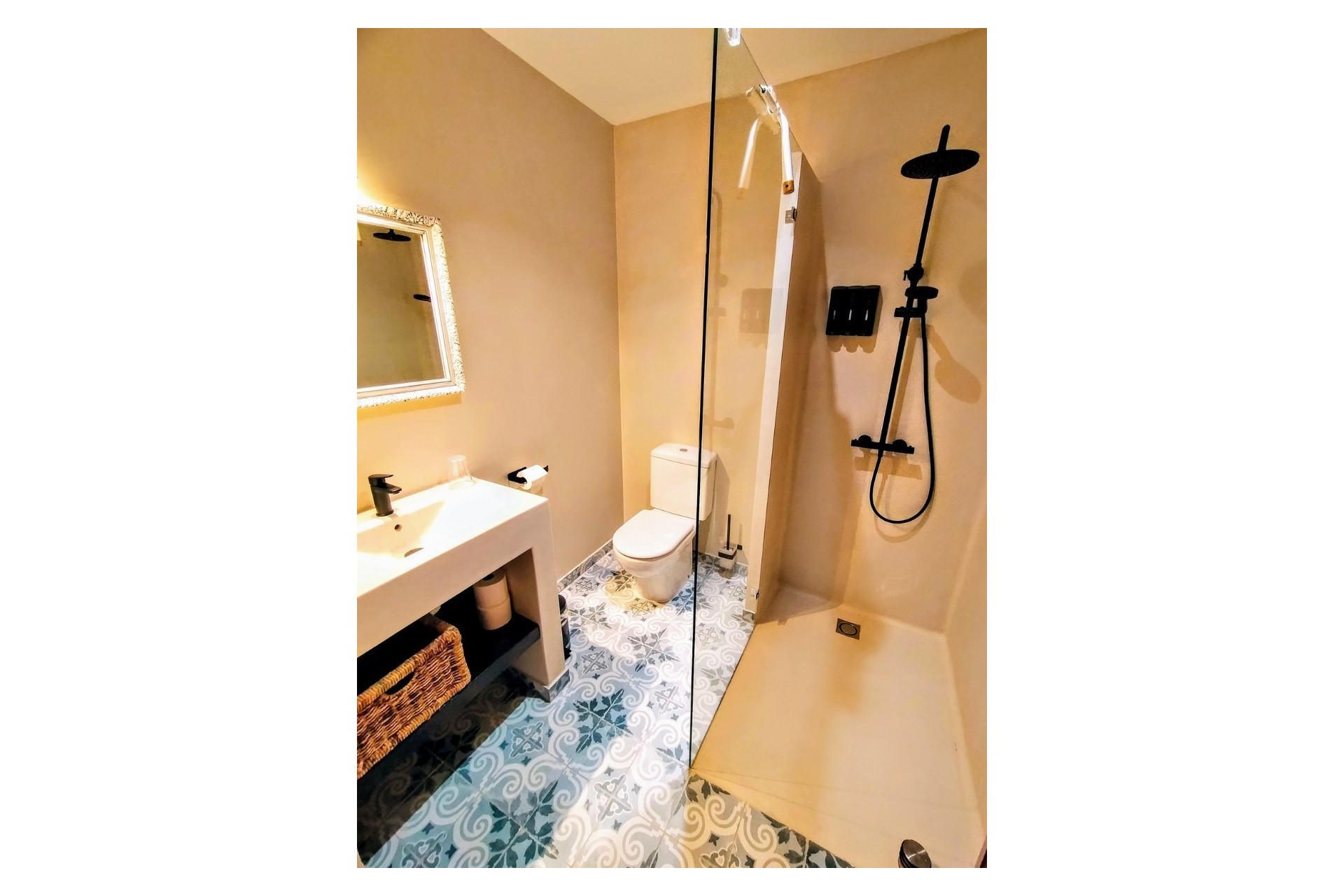 Sale - Villa -
Benigembla