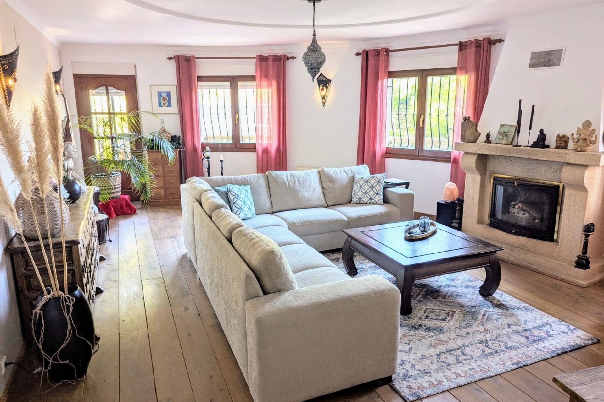 Sale - Villa -
Benigembla