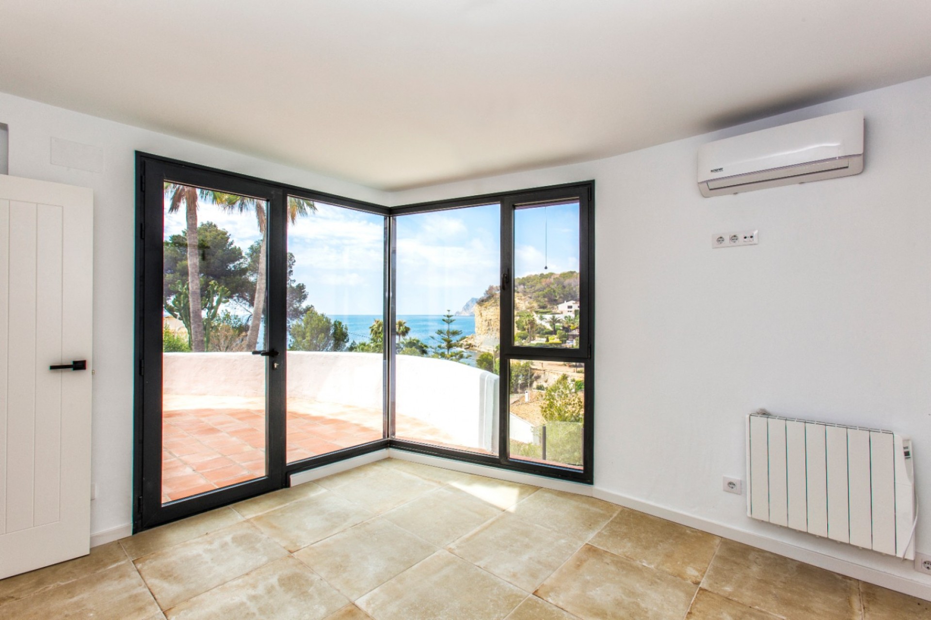 Sale - Villa -
Benissa - Cala Advocat