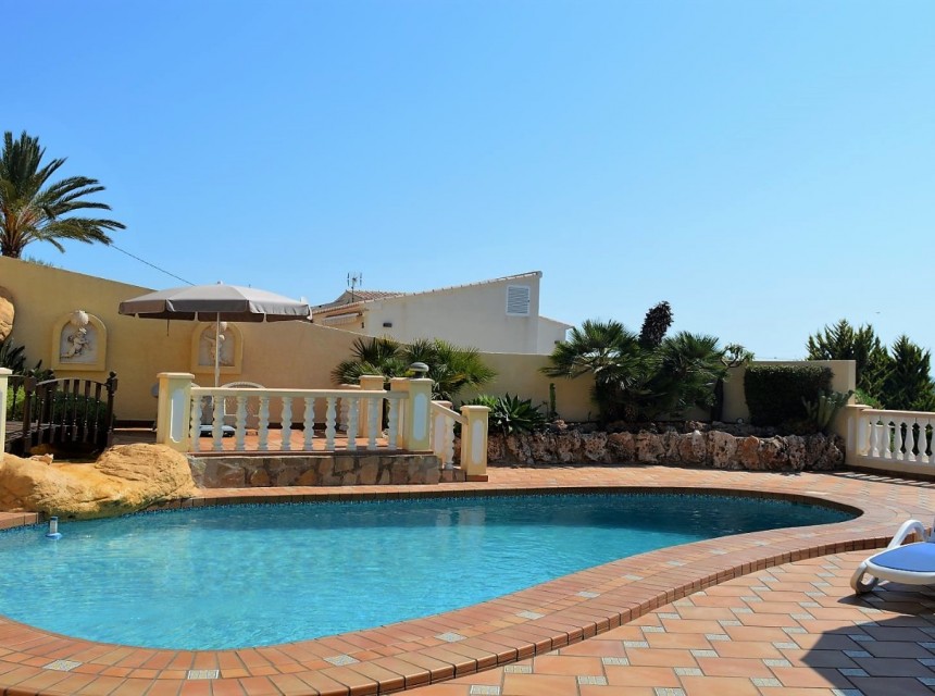Sale - Villa -
Benissa - La Fustera