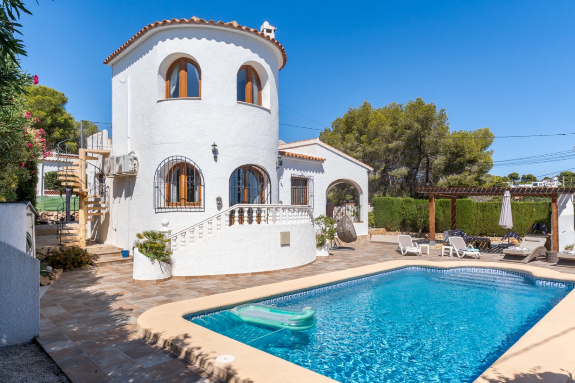 Sale - Villa -
Benissa - La Fustera