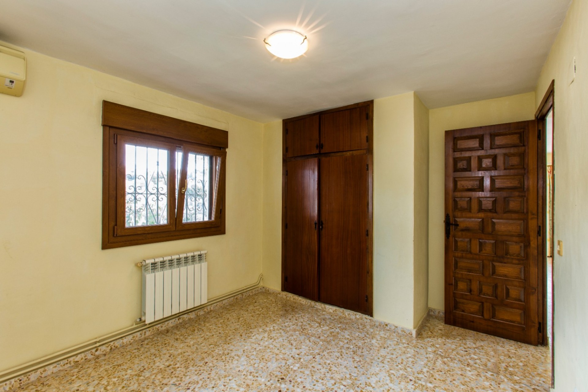 Sale - Villa -
Benissa - La Llobella