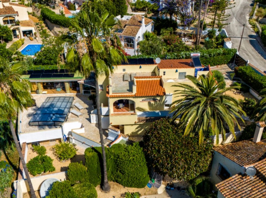 Sale - Villa -
Benissa - La Vina