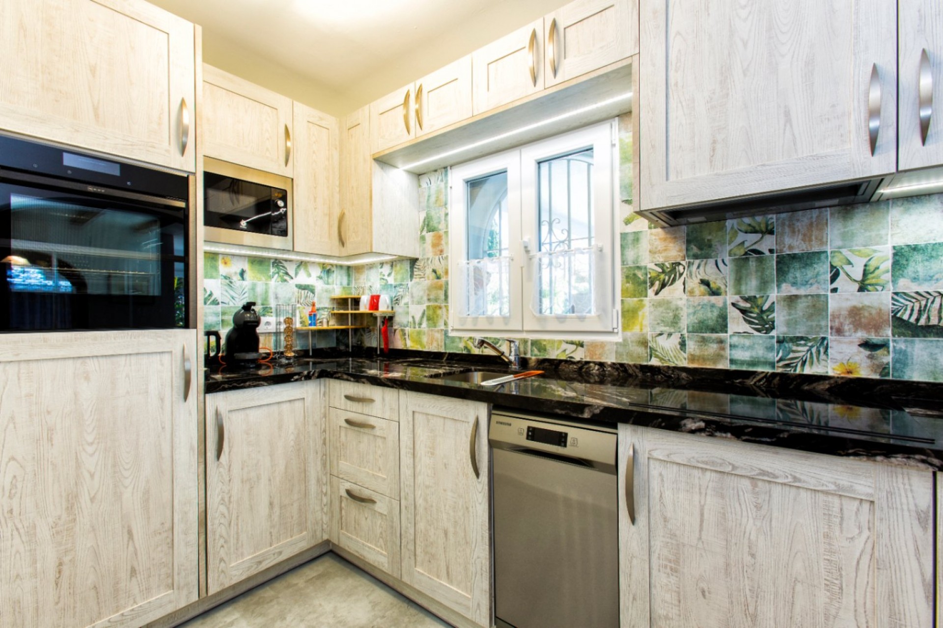 Sale - Villa -
Benissa - La Vina