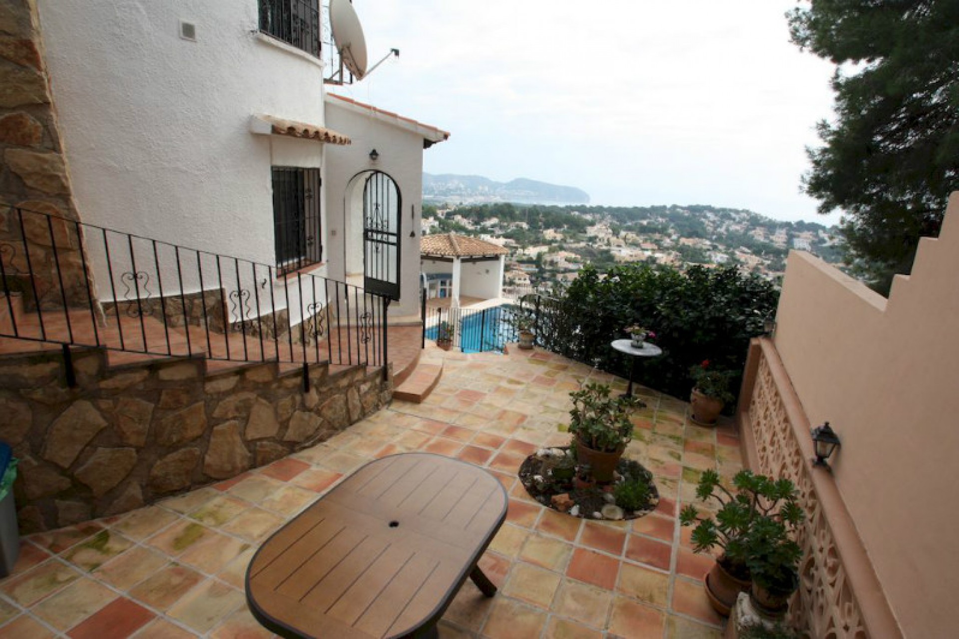 Sale - Villa -
Benissa - Montemar