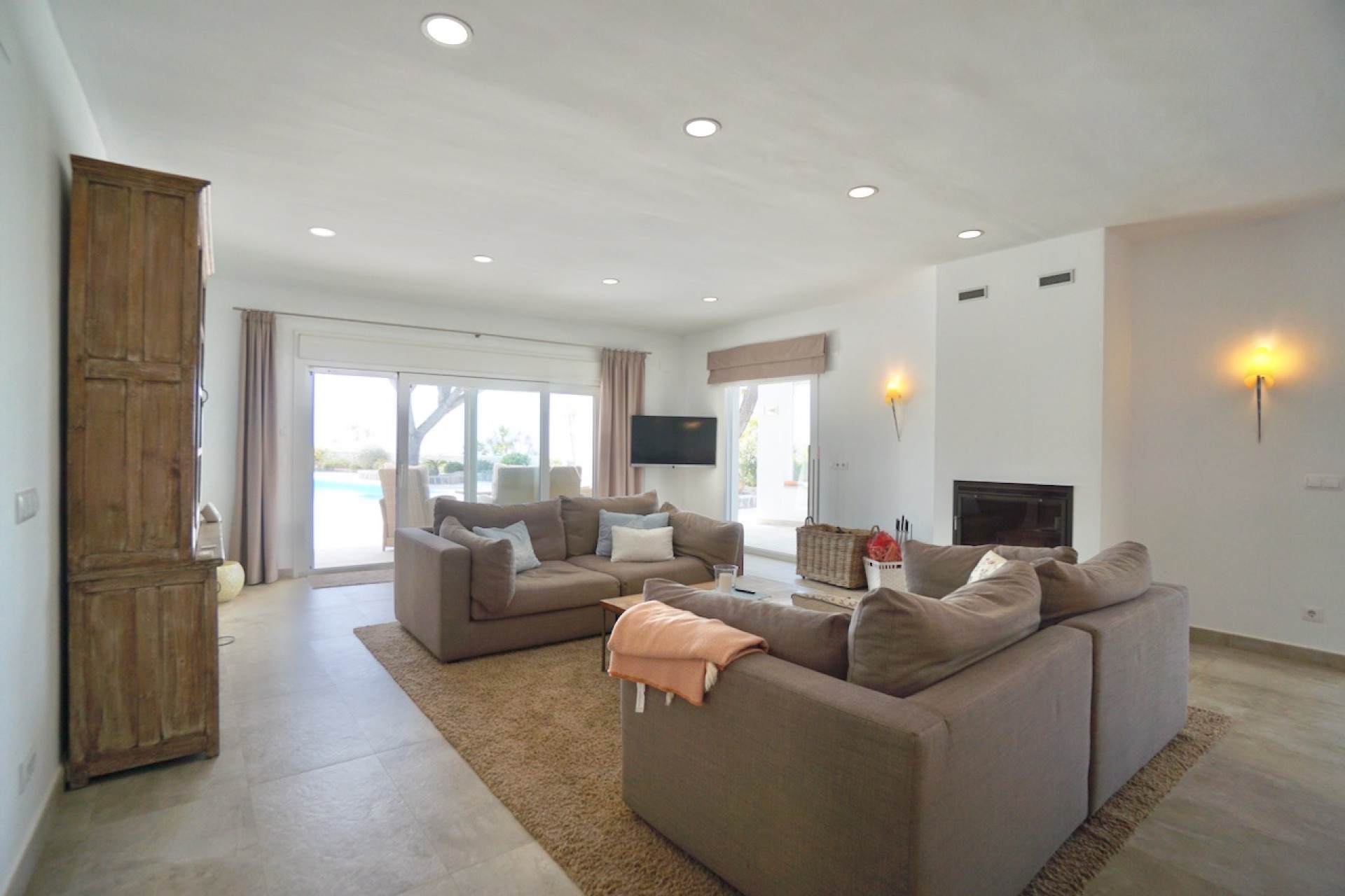 Sale - Villa -
Benissa - Montemar