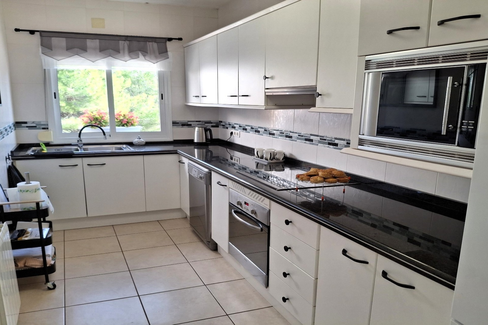 Sale - Villa -
Benissa - Montemar