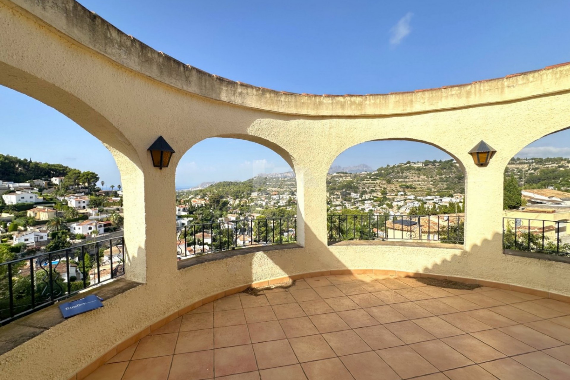 Sale - Villa -
Benissa - Montemar