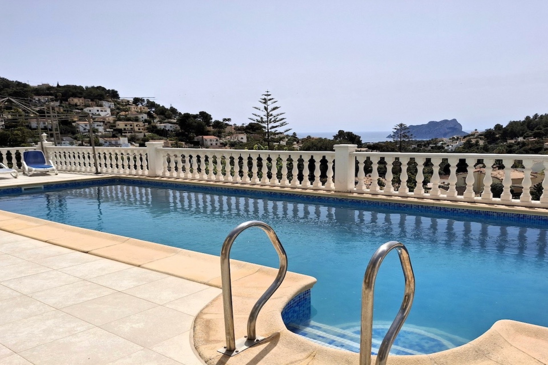 Sale - Villa -
Benissa - Montemar