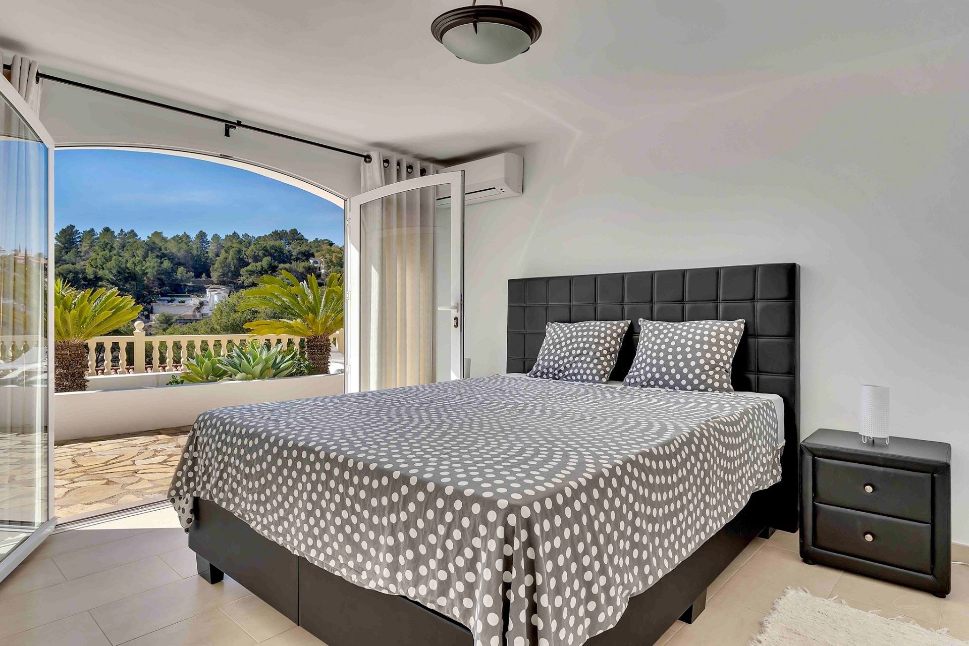 Sale - Villa -
Benissa