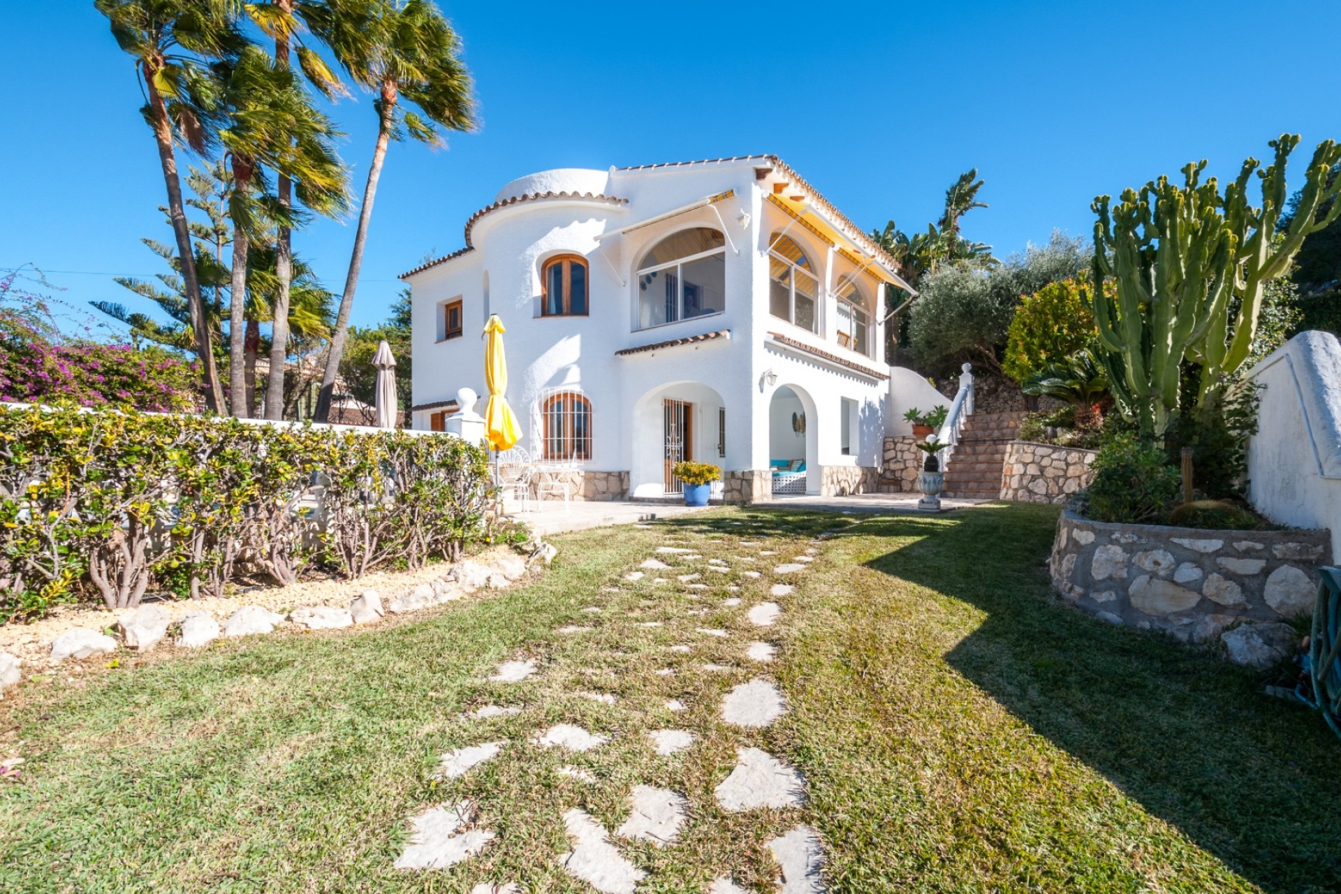 Sale - Villa -
Benissa