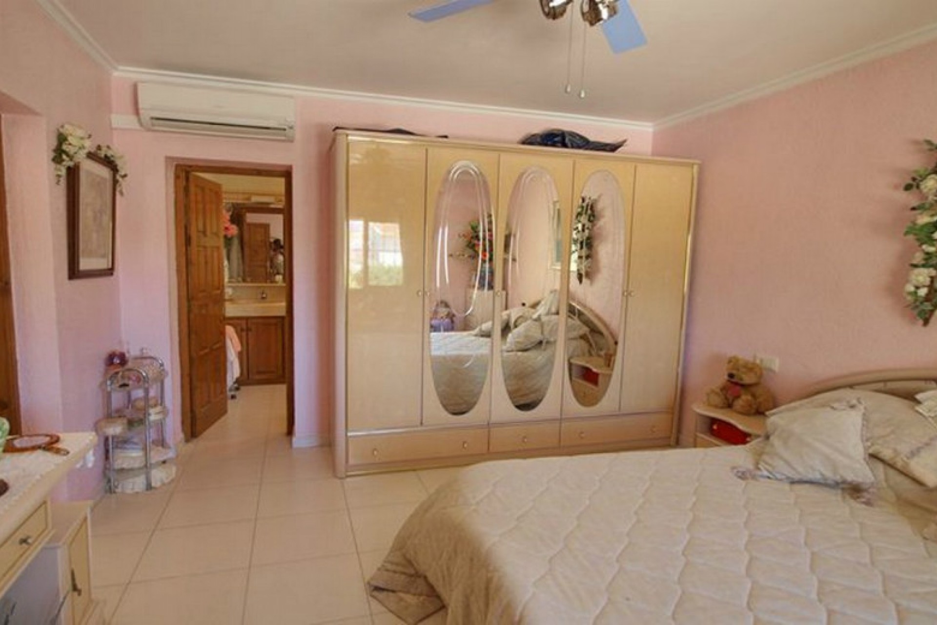 Sale - Villa -
Benitachell