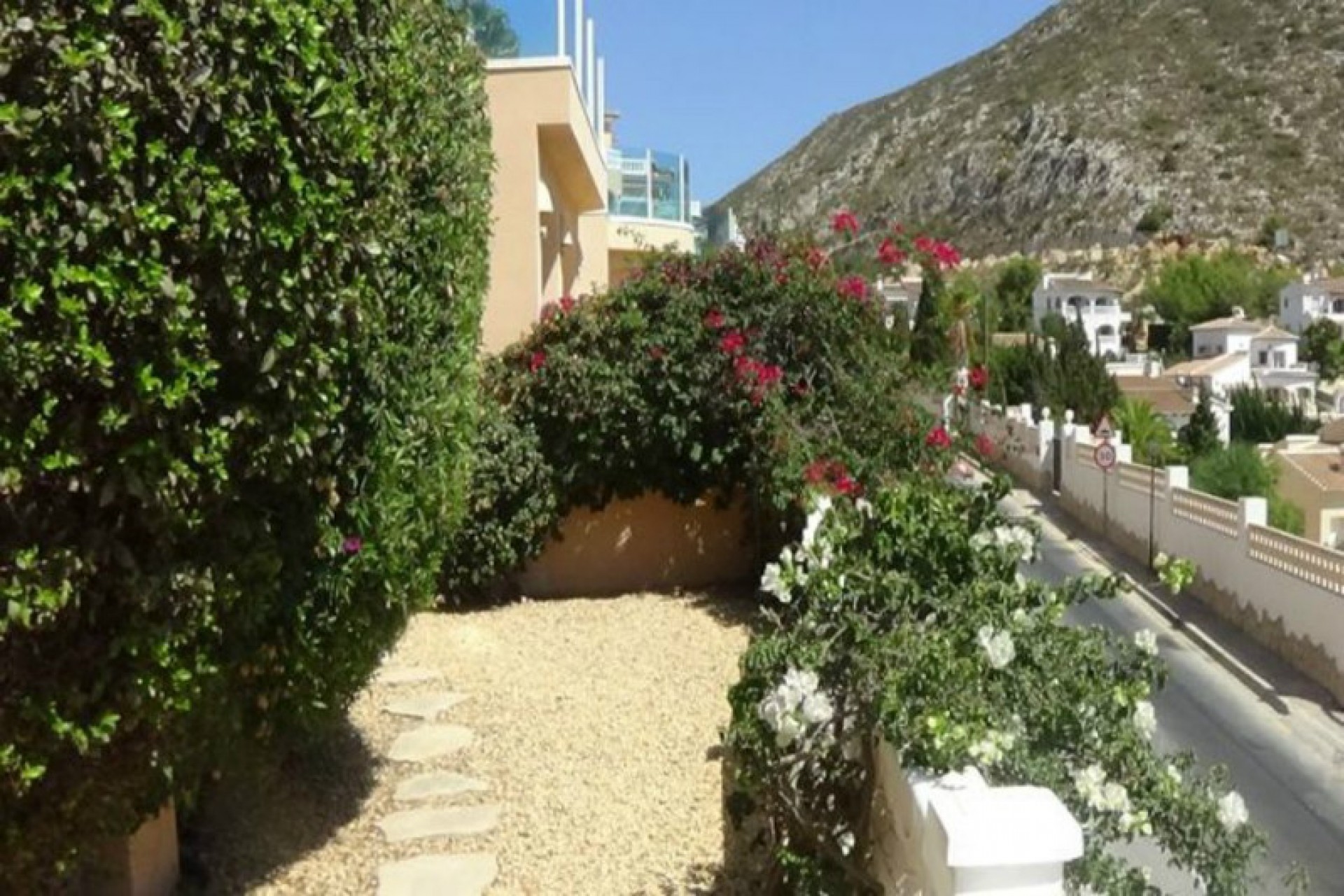 Sale - Villa -
Benitachell