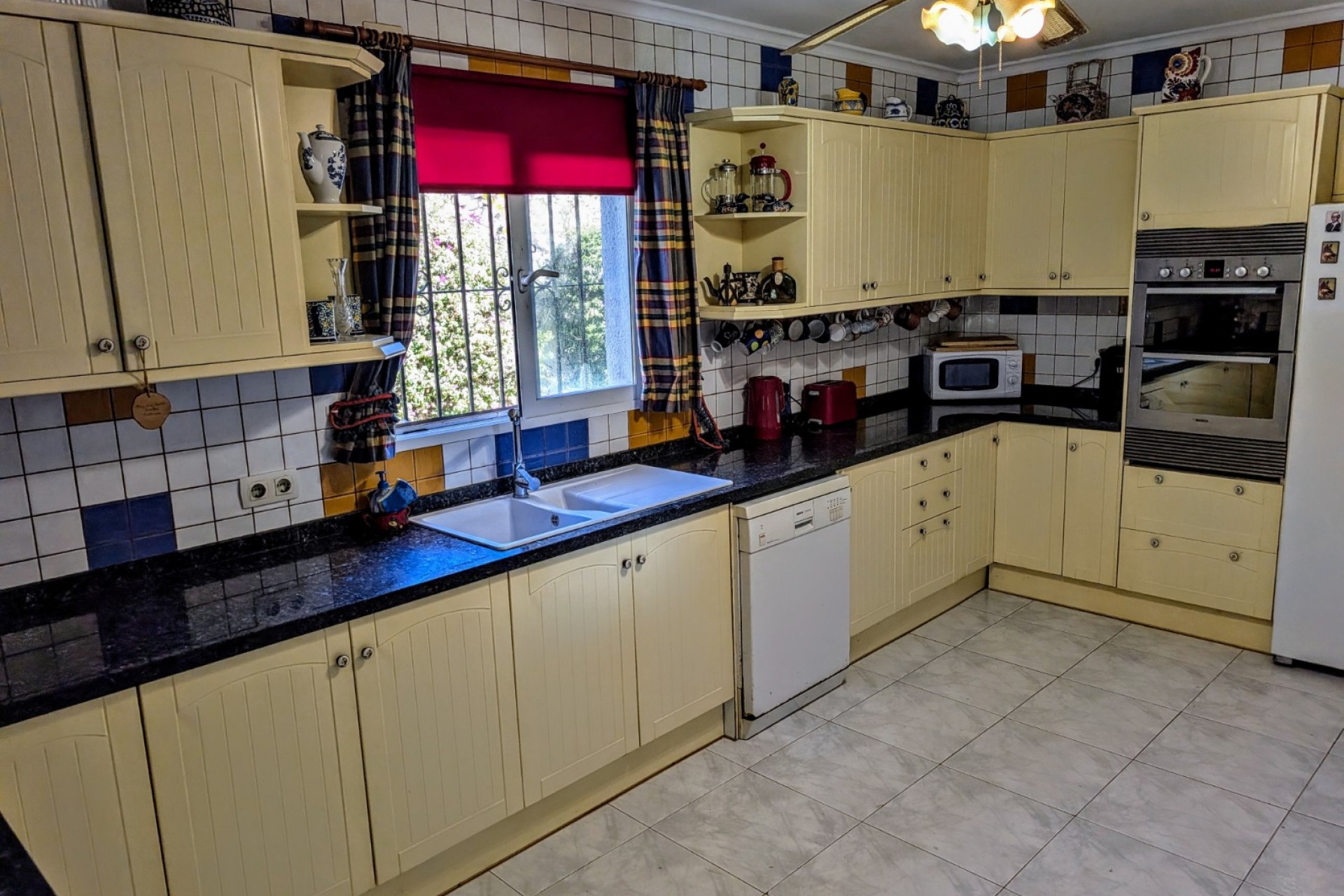 Sale - Villa -
Benitachell