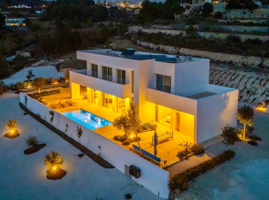 Sale - Villa -
Benitachell