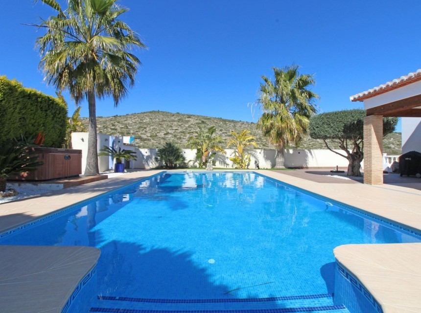 Sale - Villa -
Benitachell
