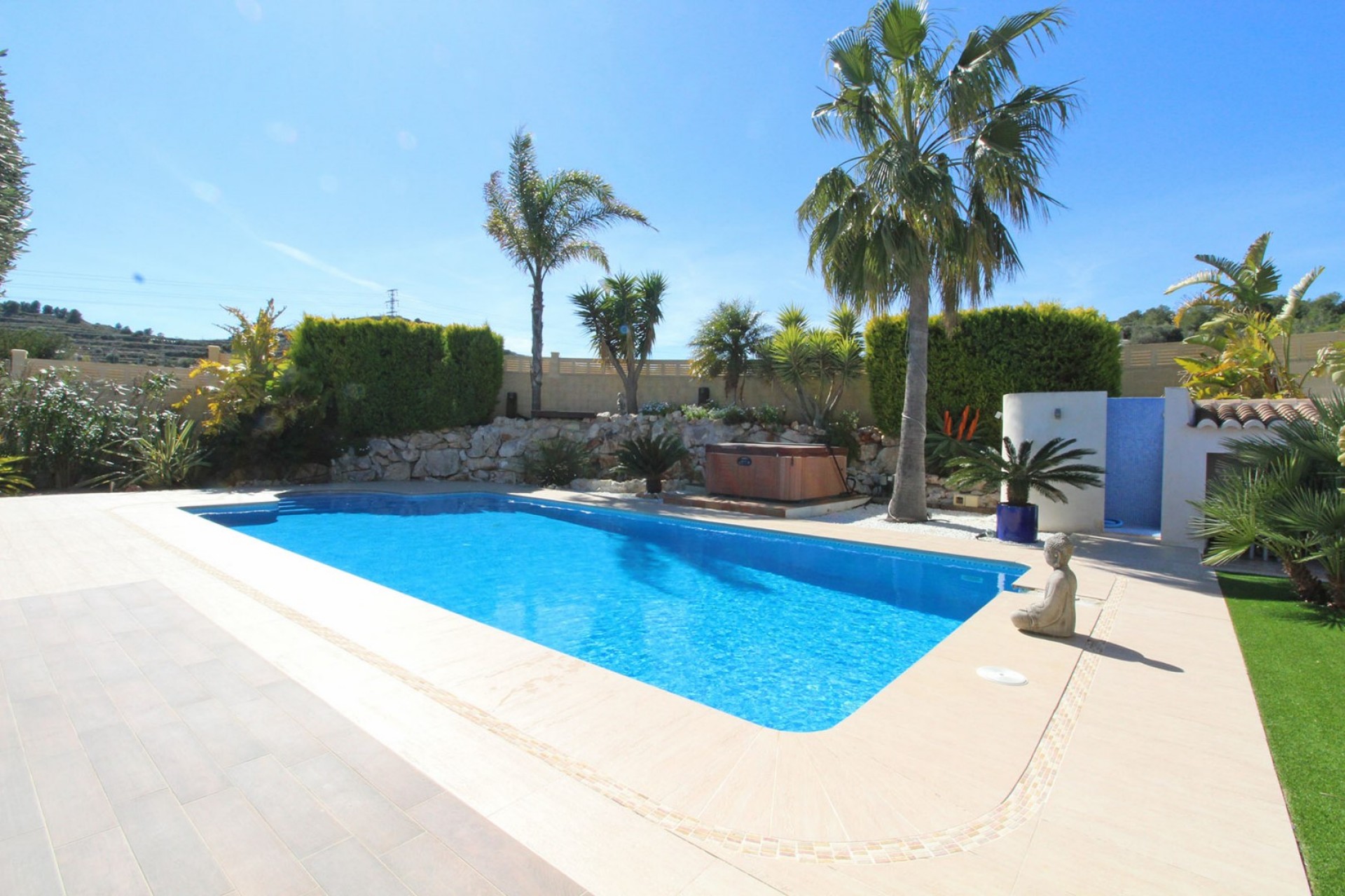 Sale - Villa -
Benitachell