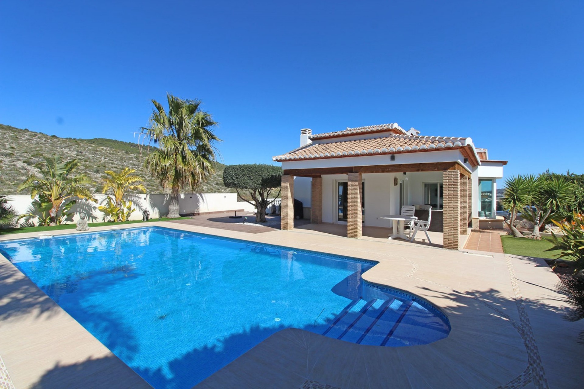 Sale - Villa -
Benitachell