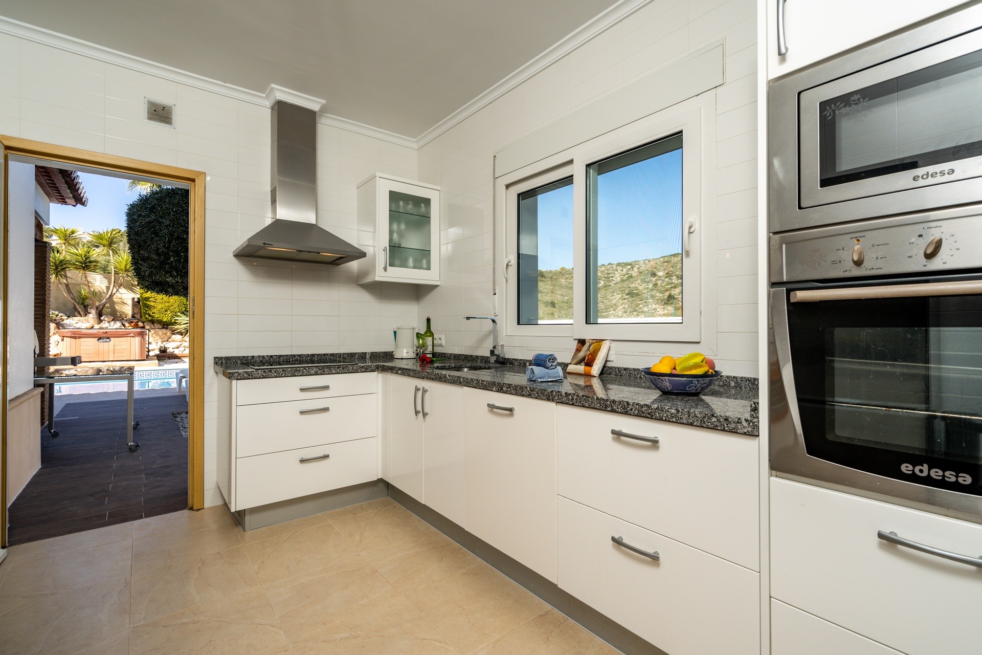 Sale - Villa -
Benitachell