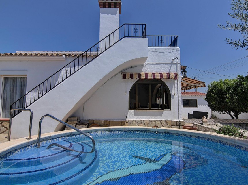 Sale - Villa -
Calpe - Benicolada